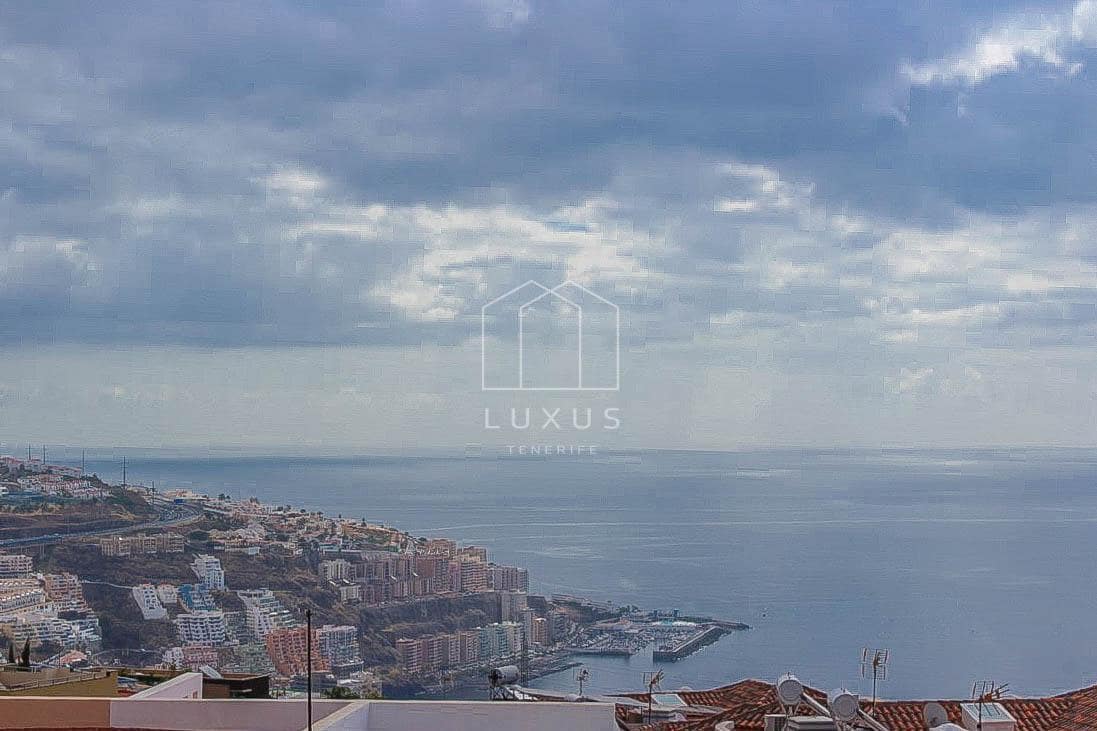 4 bedroom Villa for sale in Barranco Hondo with pool garage - € 899,000 (Ref: 9506921)