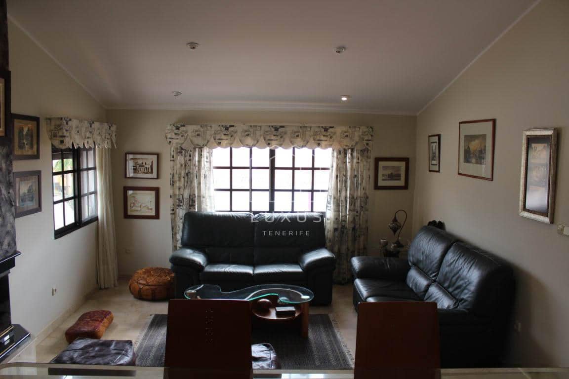 4 bedroom Villa for sale in Barranco Hondo with pool garage - € 899,000 (Ref: 9506921)