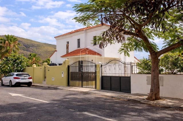 4 bedroom Villa for sale in Barranco Hondo, Candelaria with pool garage - € 899,000 (Ref: 9506921)