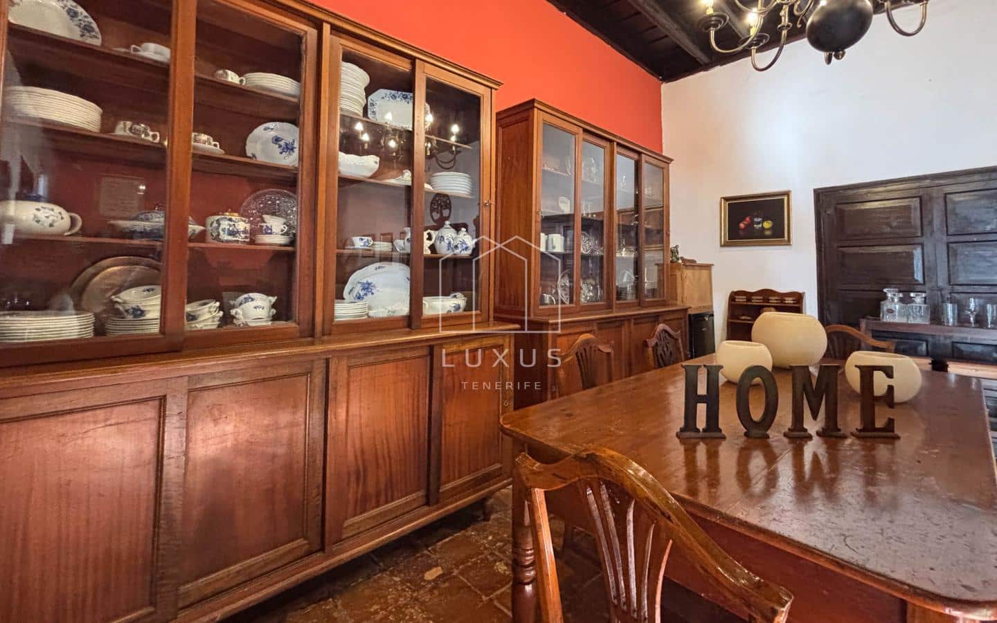 4 Zimmer Villa zu verkaufen in Tacoronte mit Pool Garage - 899.000 € (Ref: 9534928)