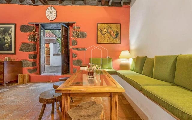 4 Zimmer Villa zu verkaufen in Tacoronte mit Pool Garage - 899.000 € (Ref: 9534928)