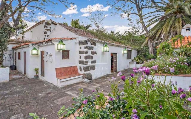 4 Zimmer Villa zu verkaufen in Tacoronte mit Pool Garage - 899.000 € (Ref: 9534928)