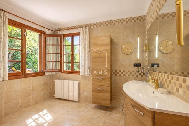 Chalet de 5 habitaciones en Tacoronte en venta con piscina garaje - 2.700.000 € (Ref: 9720703)