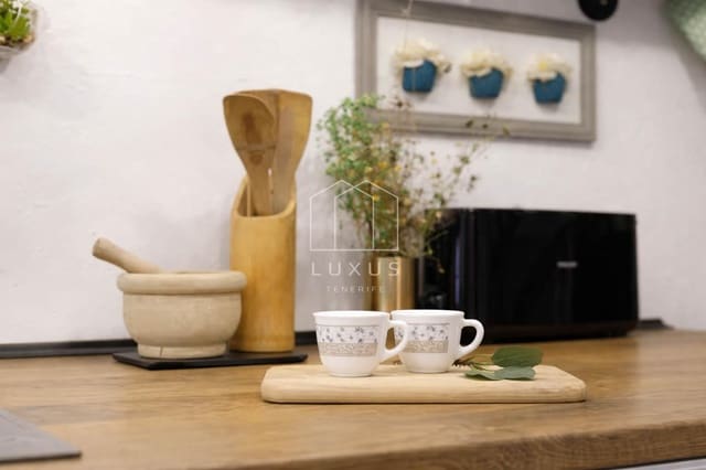 Chalet de 1 habitación en Granadilla de Abona en venta - 187.900 € (Ref: 9726205)