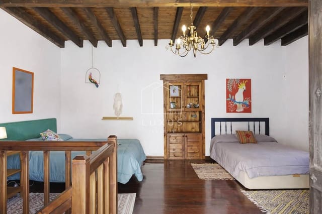 Chalet de 1 habitación en Granadilla de Abona en venta - 187.900 € (Ref: 9726205)