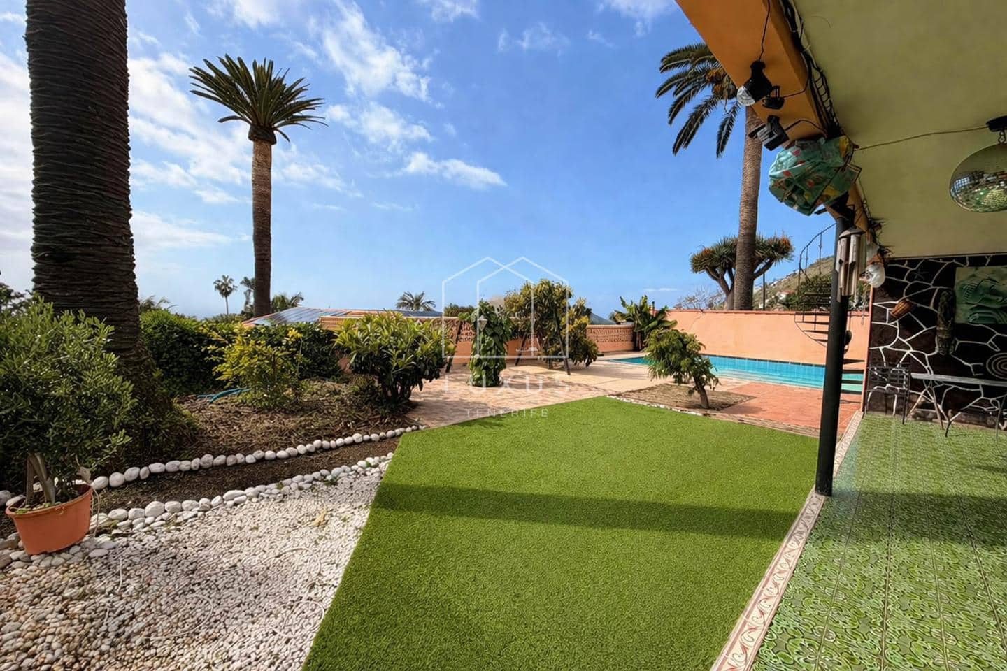 4 slaapkamer Villa te koop in La Orotava met zwembad garage - € 525.000 (Ref: 9731385)