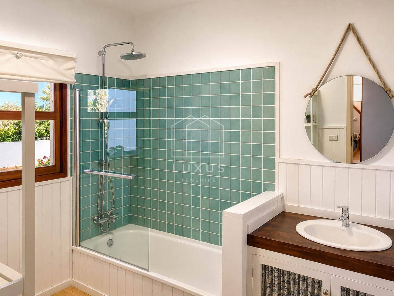 4 quarto Moradia para arrendar em Tacoronte com piscina garagem - 3 500 € (Ref: 9777100)