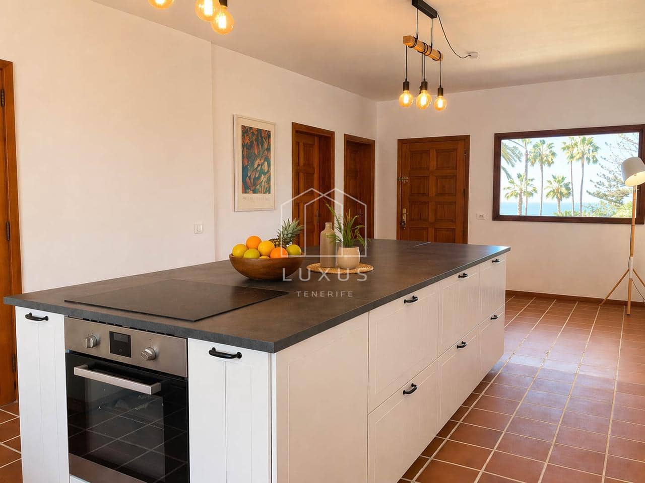 4 quarto Moradia para arrendar em Tacoronte com piscina garagem - 3 500 € (Ref: 9777100)