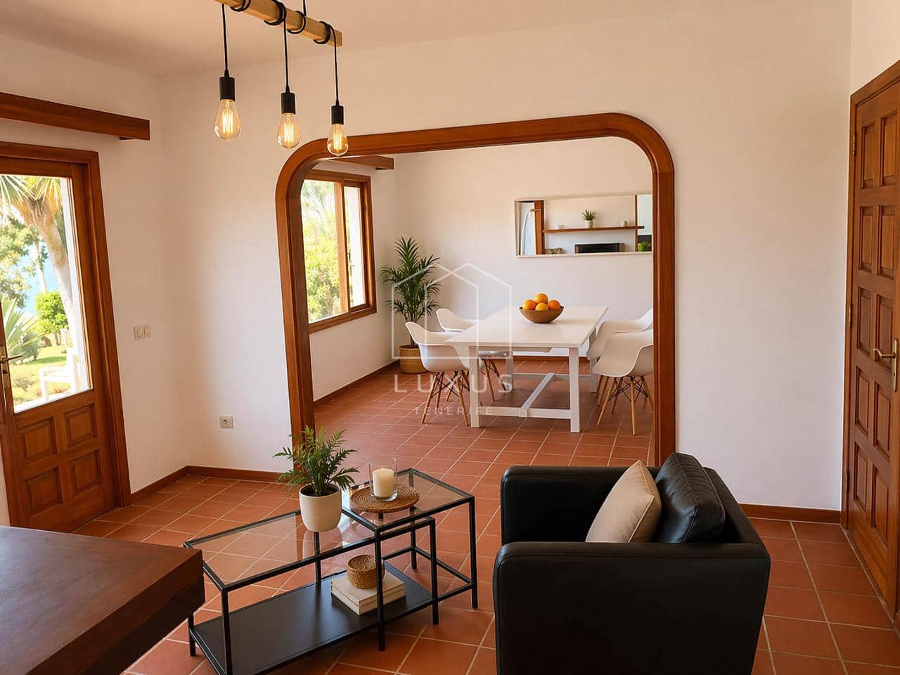 4 quarto Moradia para arrendar em Tacoronte com piscina garagem - 3 500 € (Ref: 9777100)