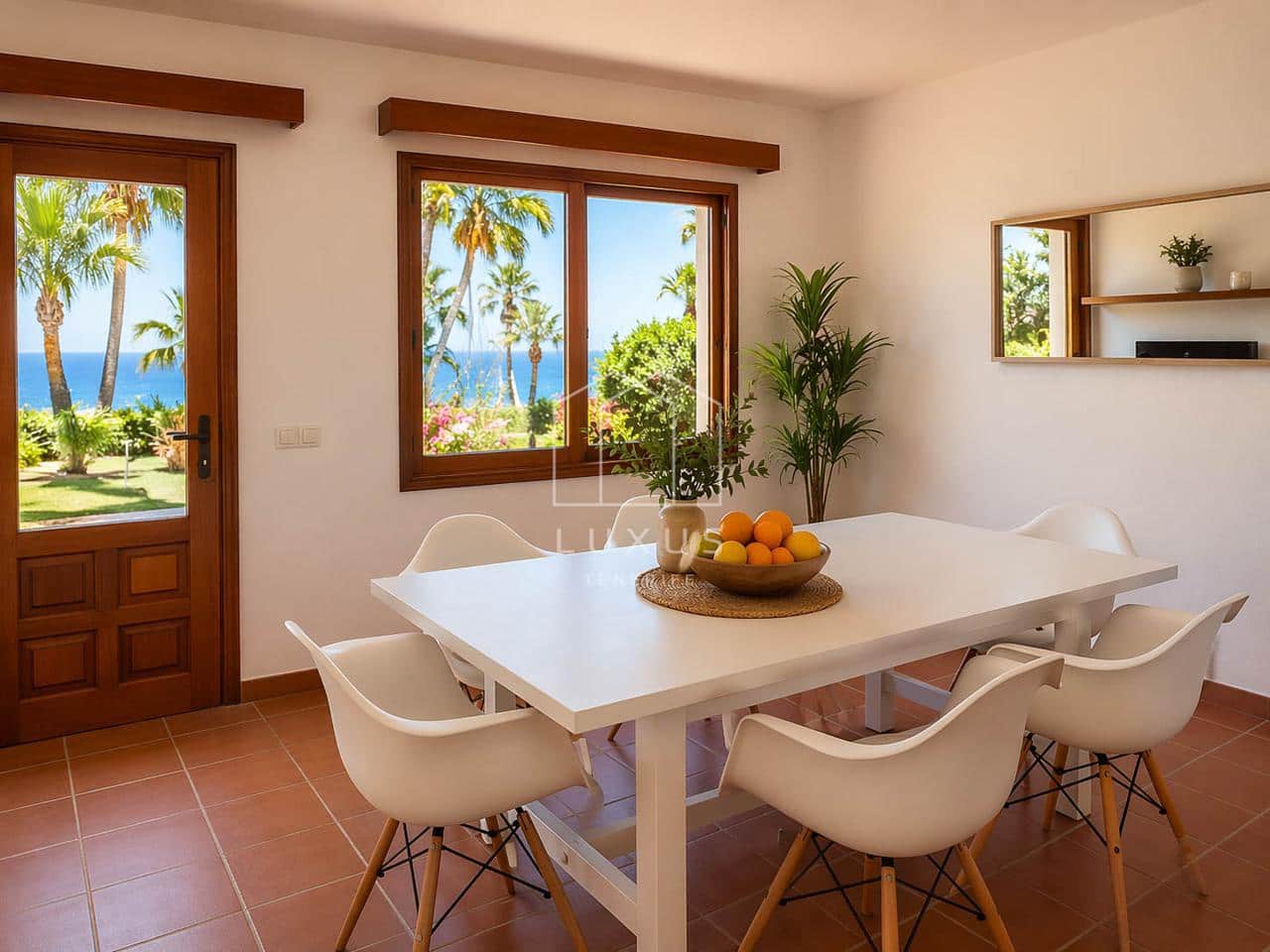 4 quarto Moradia para arrendar em Tacoronte com piscina garagem - 3 500 € (Ref: 9777100)