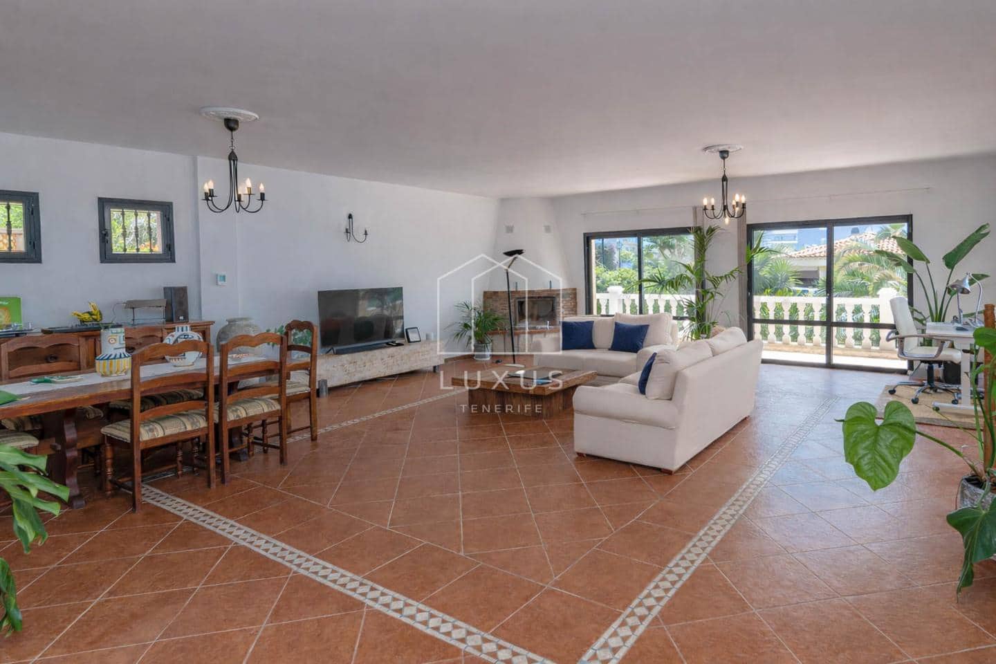 3 quarto Moradia para venda em El Sauzal com piscina garagem - 825 000 € (Ref: 9789571)