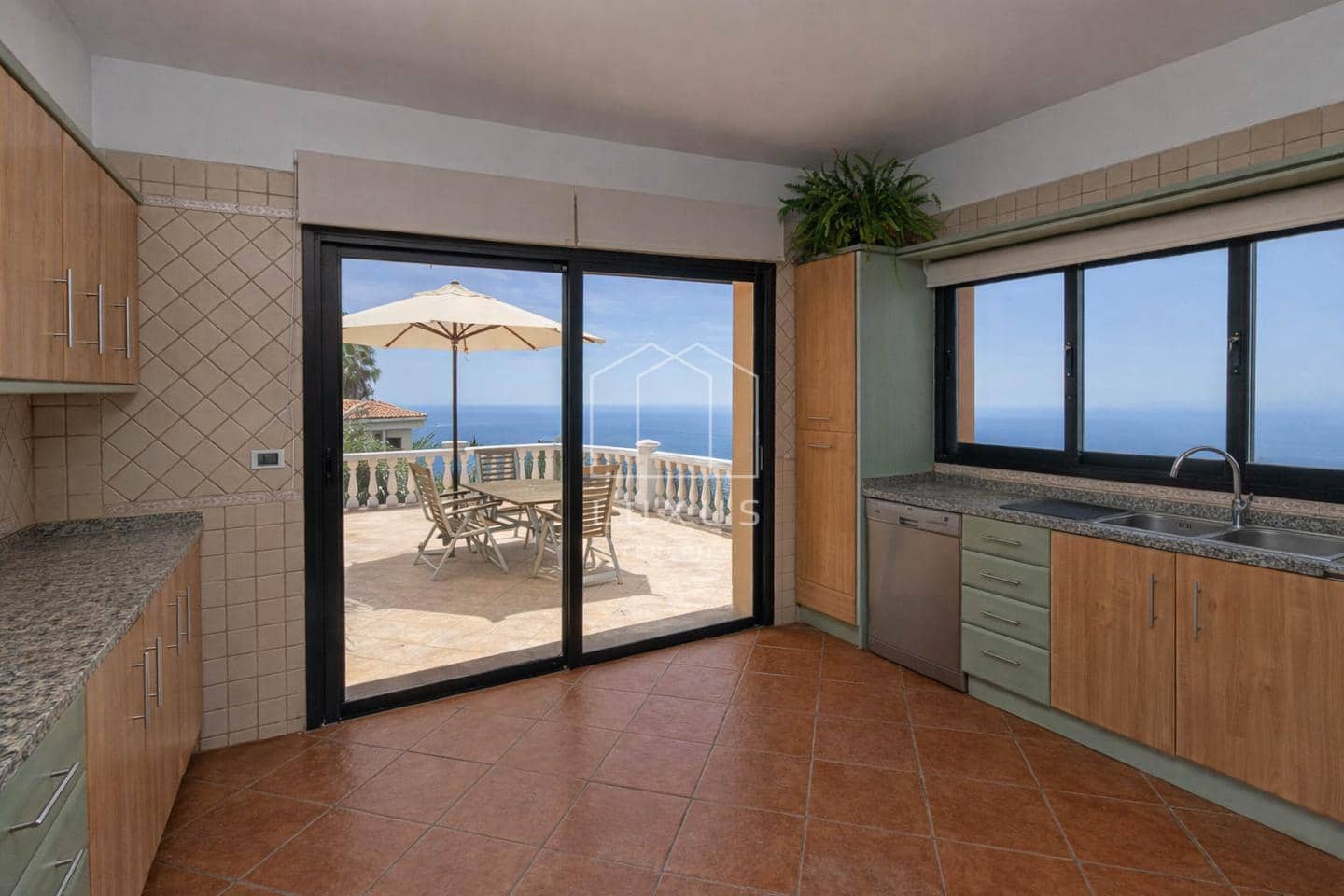 3 quarto Moradia para venda em El Sauzal com piscina garagem - 825 000 € (Ref: 9789571)