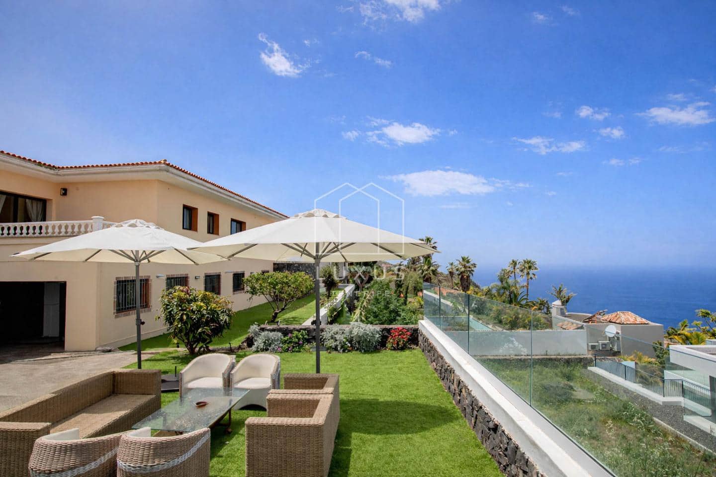 3 quarto Moradia para venda em El Sauzal com piscina garagem - 825 000 € (Ref: 9789571)