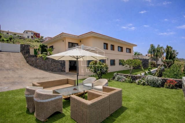 3 quarto Moradia para venda em El Sauzal com piscina garagem - 825 000 € (Ref: 9789571)