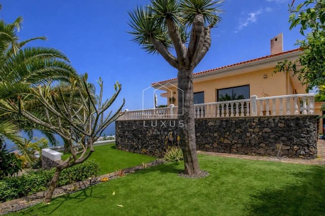 3 quarto Moradia para venda em El Sauzal com piscina garagem - 825 000 € (Ref: 9789571)