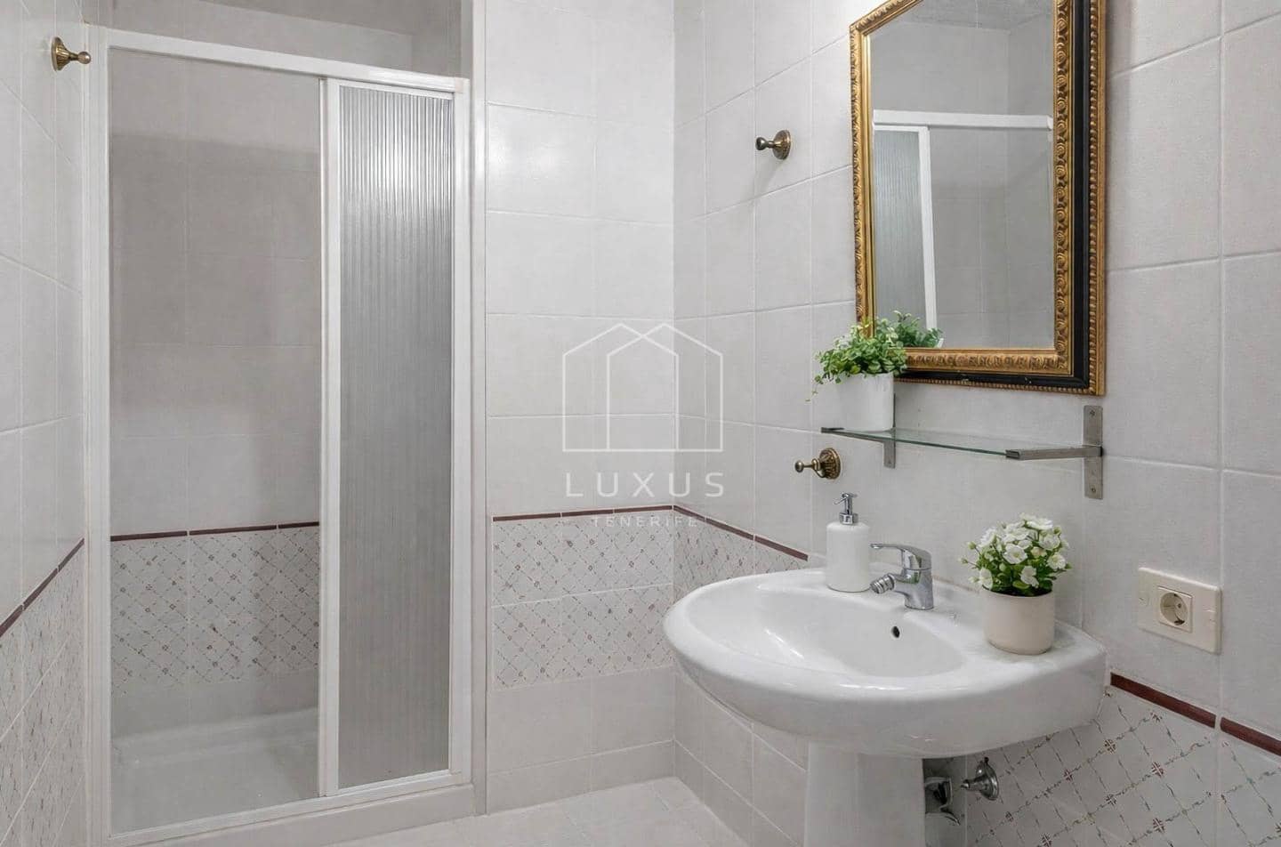 Chalet de 7 habitaciones en Icod de los Vinos en venta - 899.000 € (Ref: 9789931)