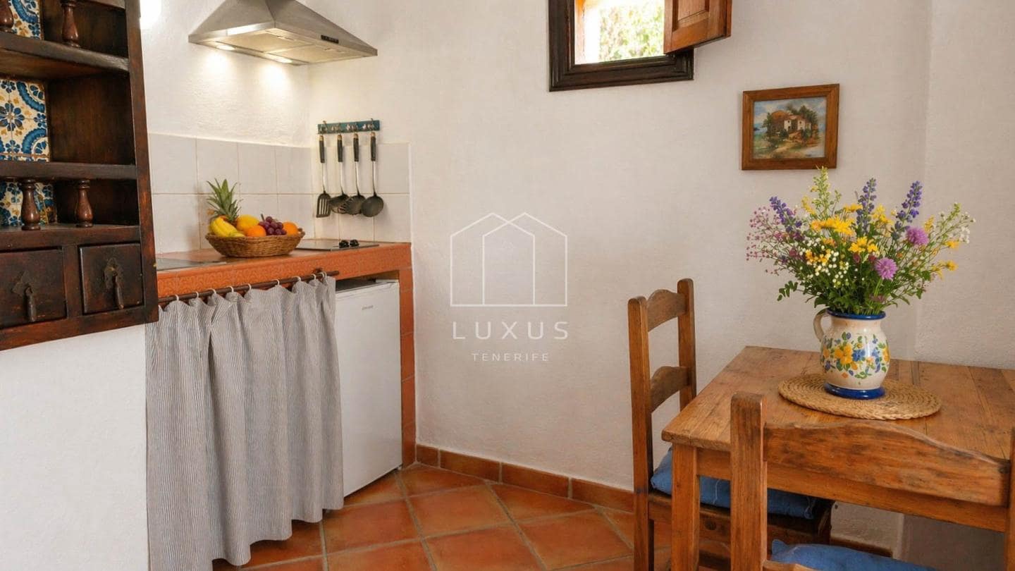 Chalet de 7 habitaciones en Icod de los Vinos en venta - 899.000 € (Ref: 9789931)