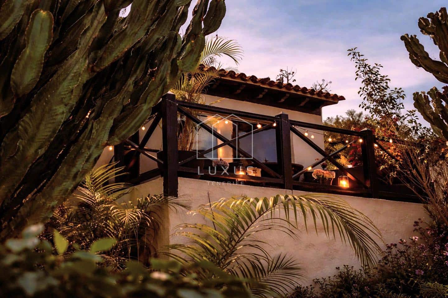 Chalet de 7 habitaciones en Icod de los Vinos en venta - 899.000 € (Ref: 9789931)