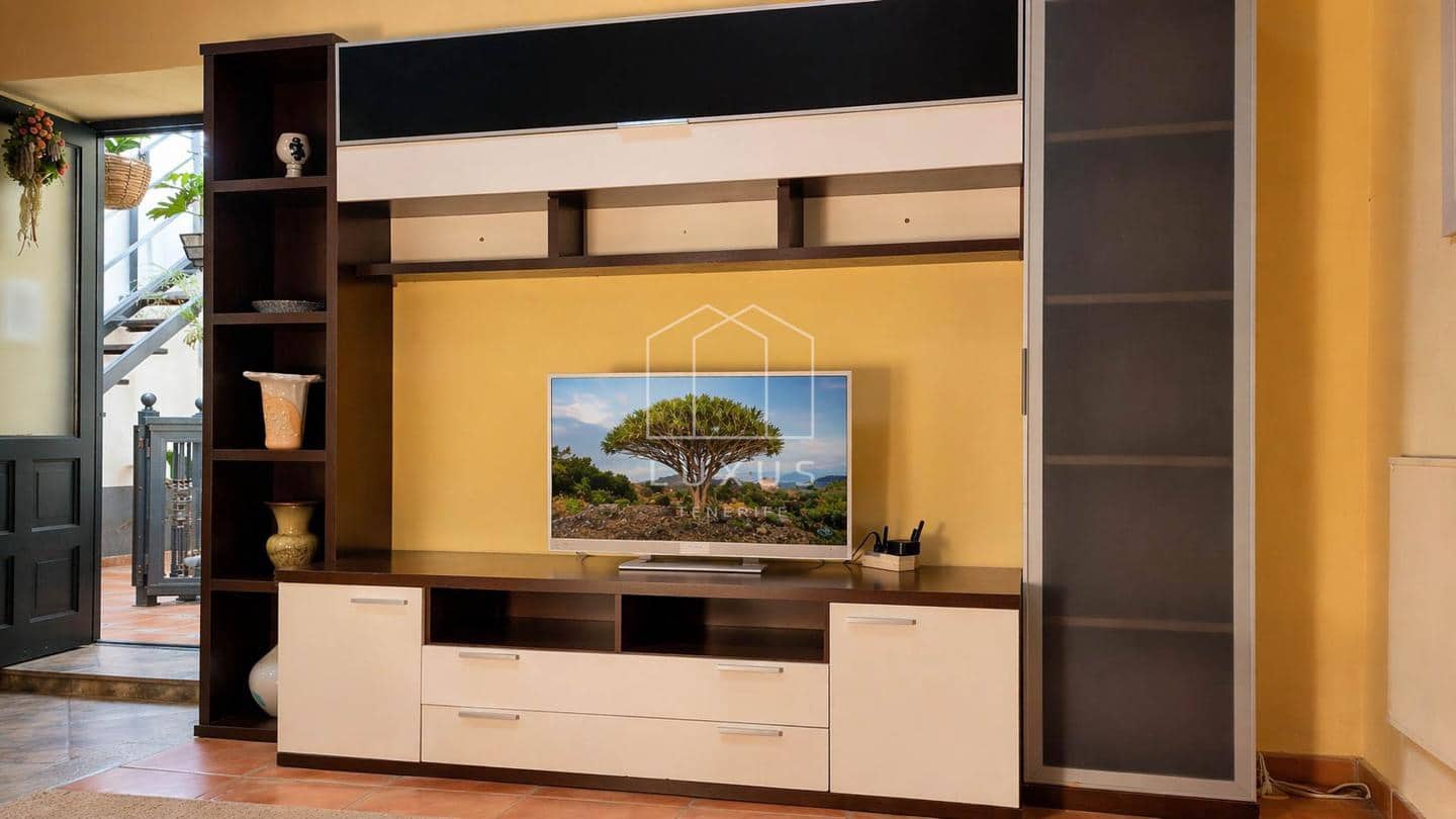 Chalet de 7 habitaciones en Icod de los Vinos en venta - 899.000 € (Ref: 9789931)