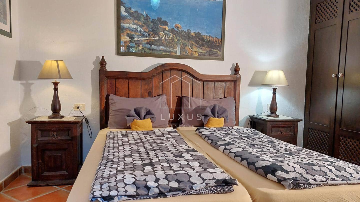 Chalet de 7 habitaciones en Icod de los Vinos en venta - 899.000 € (Ref: 9789931)