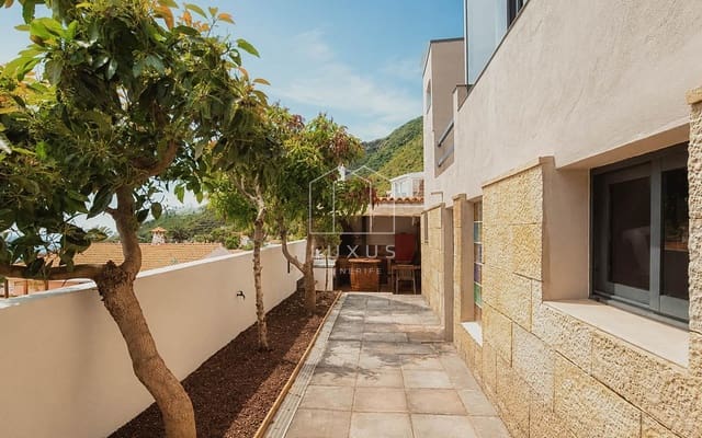 4 soverom Villa til leie i La Orotava med svømmebasseng garasje - € 3 700 (Ref: 9872913)