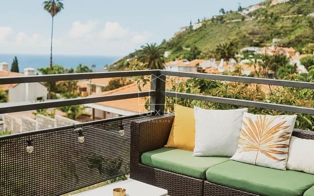 4 soverom Villa til leie i La Orotava med svømmebasseng garasje - € 3 700 (Ref: 9872913)