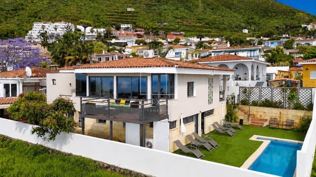 4 soverom Villa til leie i La Orotava med svømmebasseng garasje - € 3 700 (Ref: 9872913)