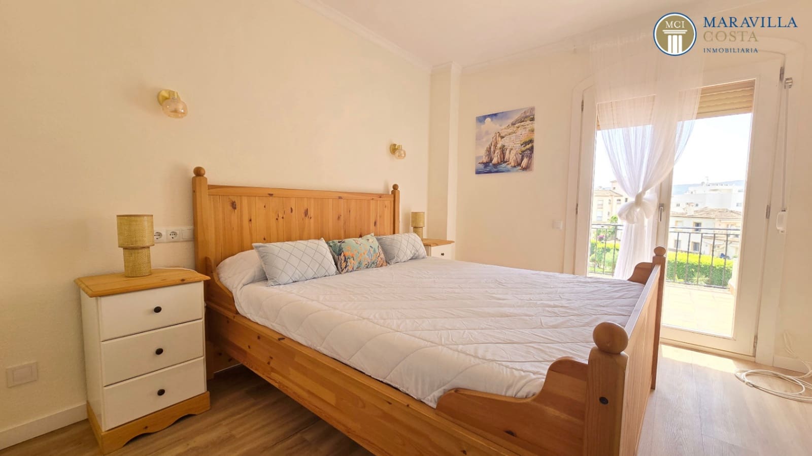 2 bedroom Apartment for sale in Arenal with pool garage - € 390,000 (Ref: 10000887)