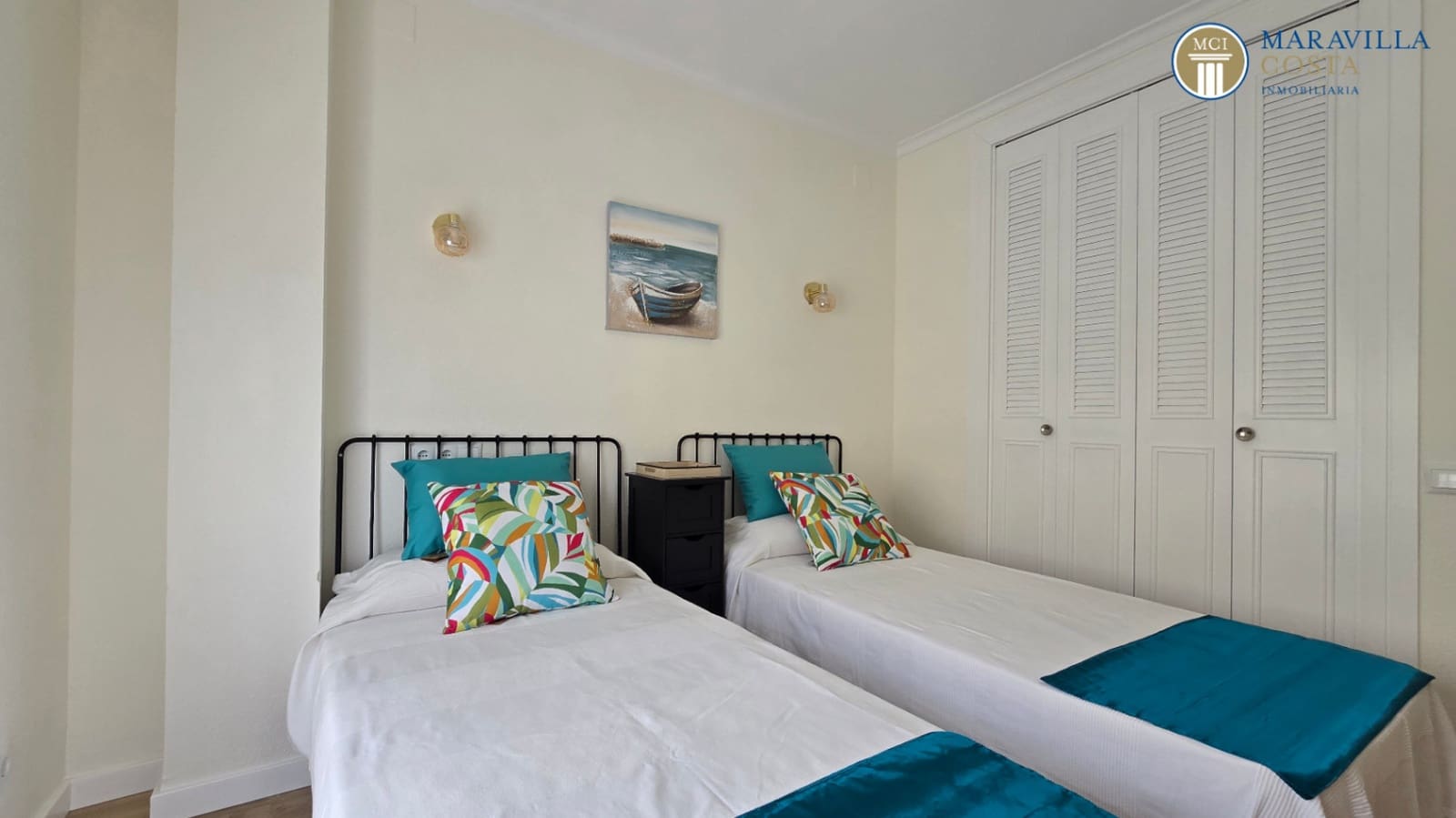 2 bedroom Apartment for sale in Arenal with pool garage - € 390,000 (Ref: 10000887)