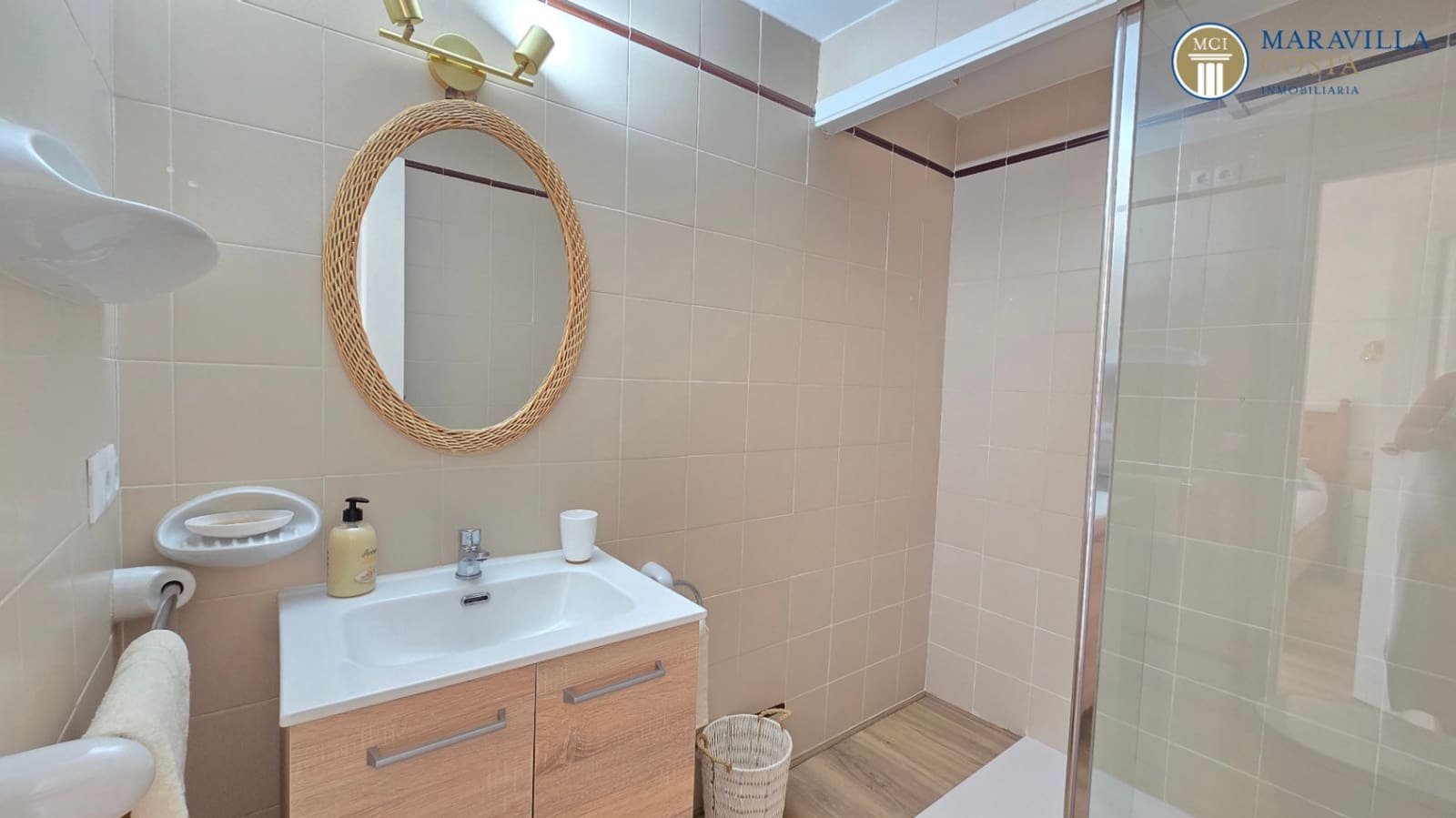 2 bedroom Apartment for sale in Arenal with pool garage - € 390,000 (Ref: 10000887)
