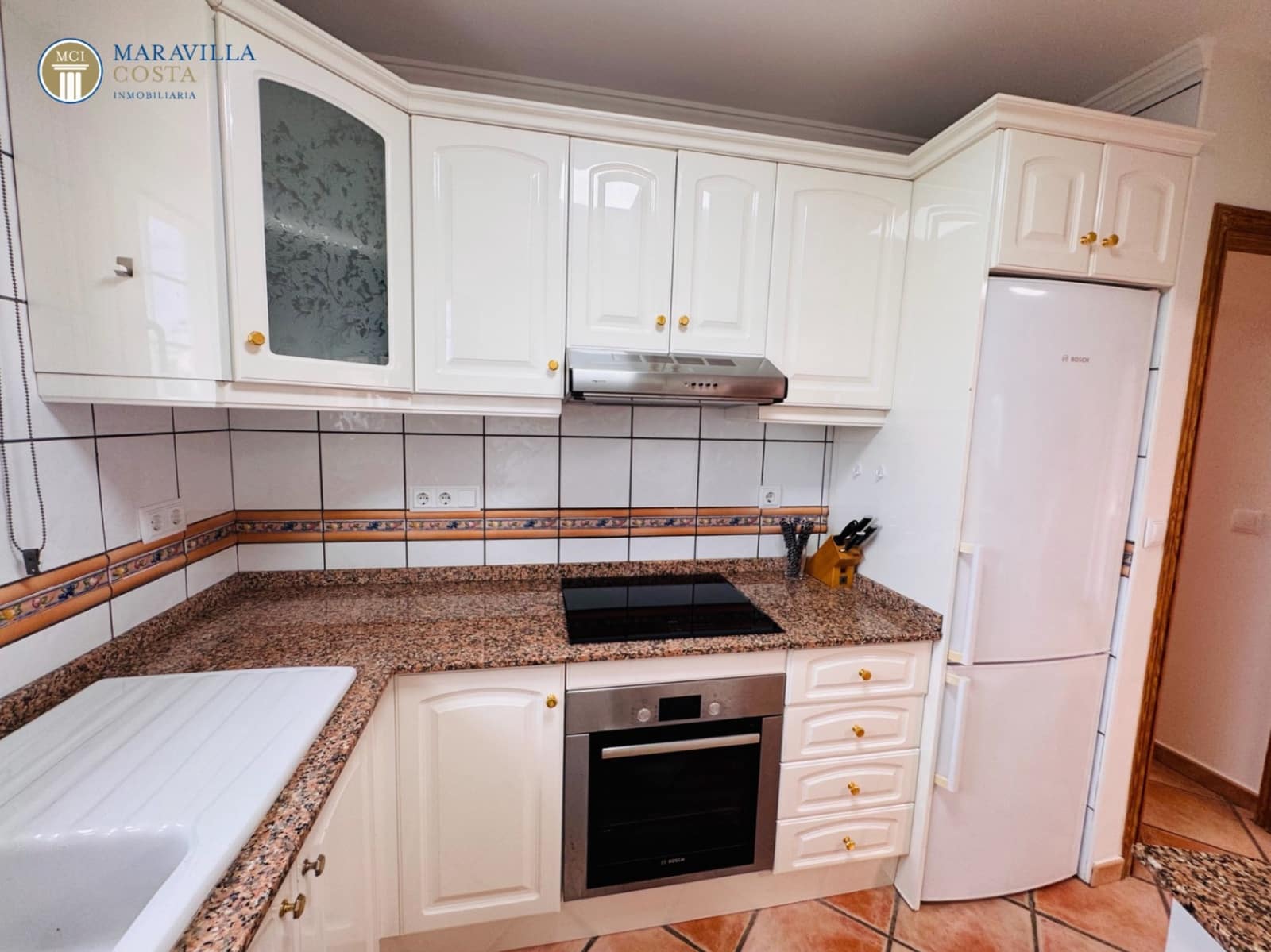 3 slaapkamer Villa te koop in Adsubia met zwembad garage - € 789.000 (Ref: 10033056)