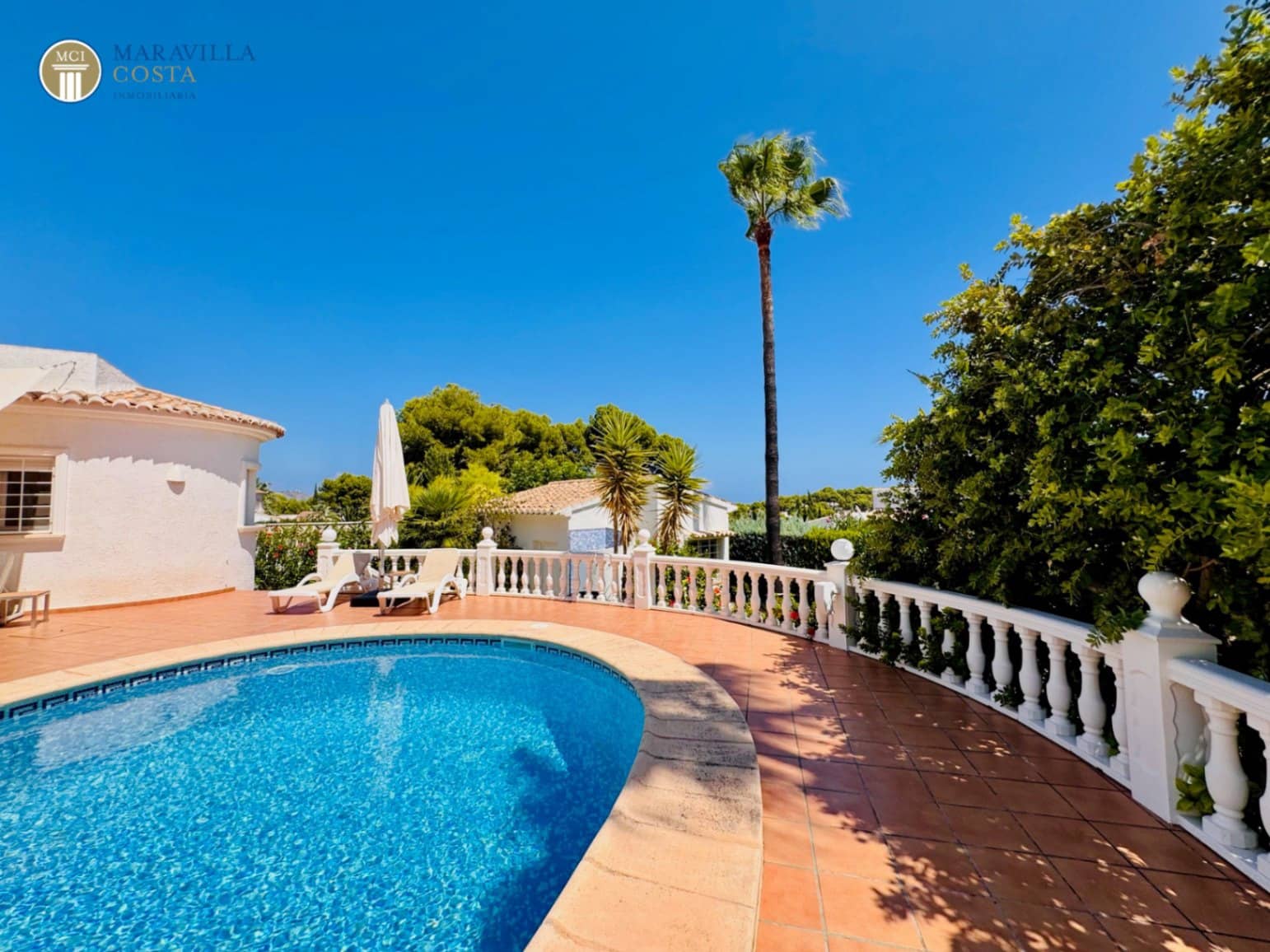 3 slaapkamer Villa te koop in Adsubia met zwembad garage - € 789.000 (Ref: 10033056)