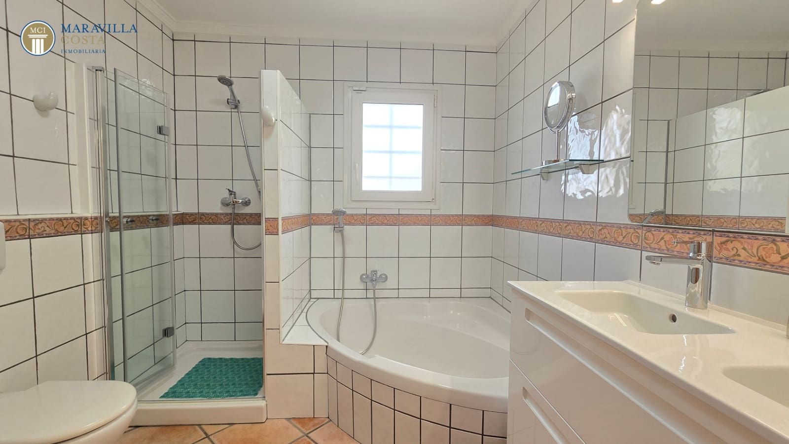 3 slaapkamer Villa te koop in Adsubia met zwembad garage - € 789.000 (Ref: 10033056)
