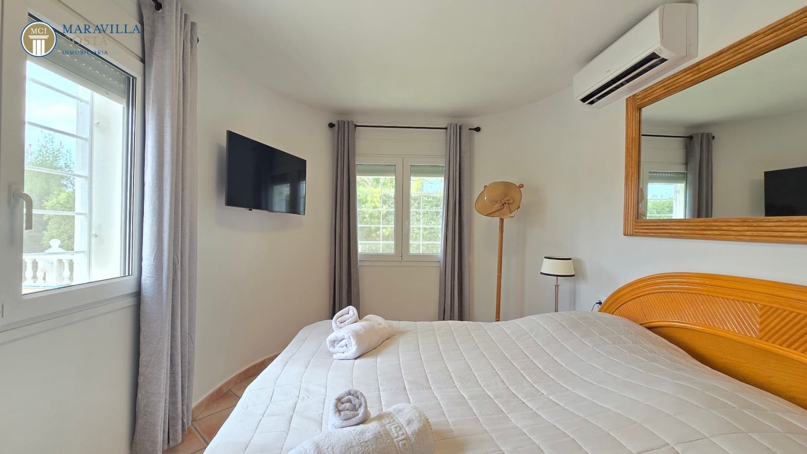 3 slaapkamer Villa te koop in Adsubia met zwembad garage - € 789.000 (Ref: 10033056)