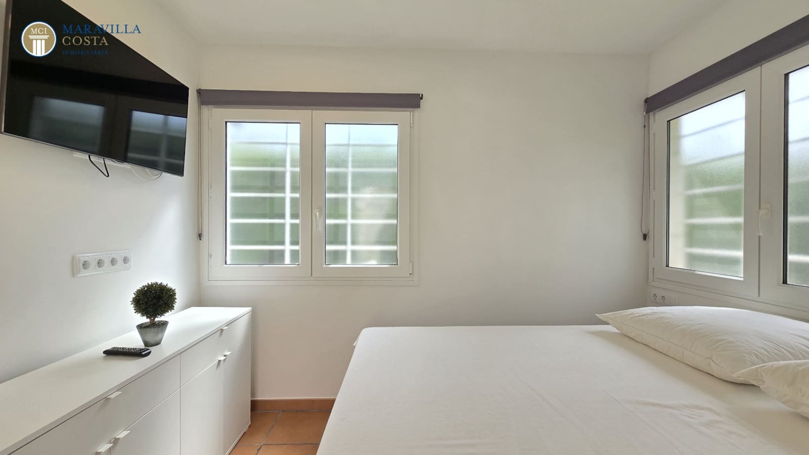 3 slaapkamer Villa te koop in Adsubia met zwembad garage - € 789.000 (Ref: 10033056)