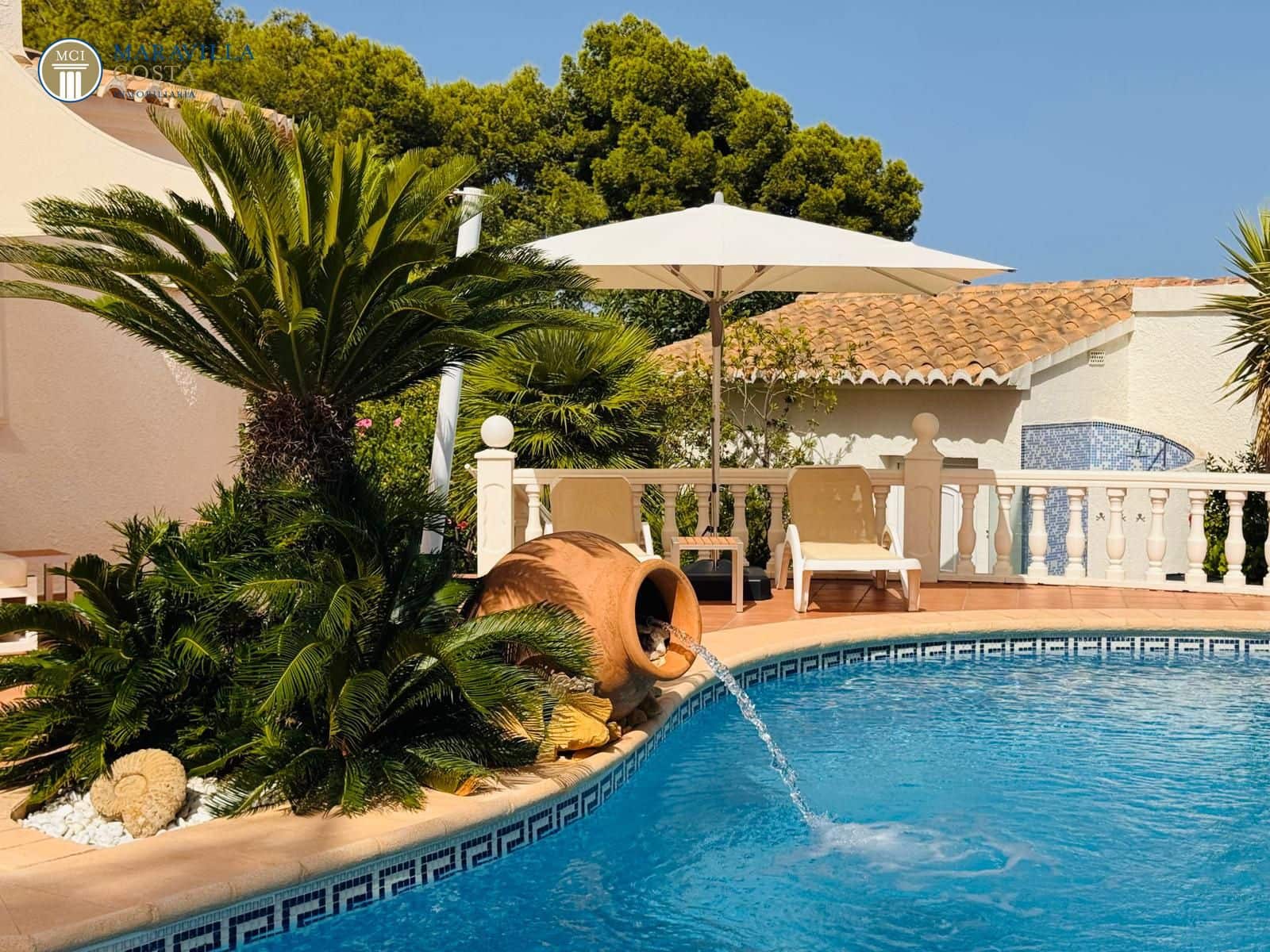 3 slaapkamer Villa te koop in Adsubia met zwembad garage - € 789.000 (Ref: 10033056)