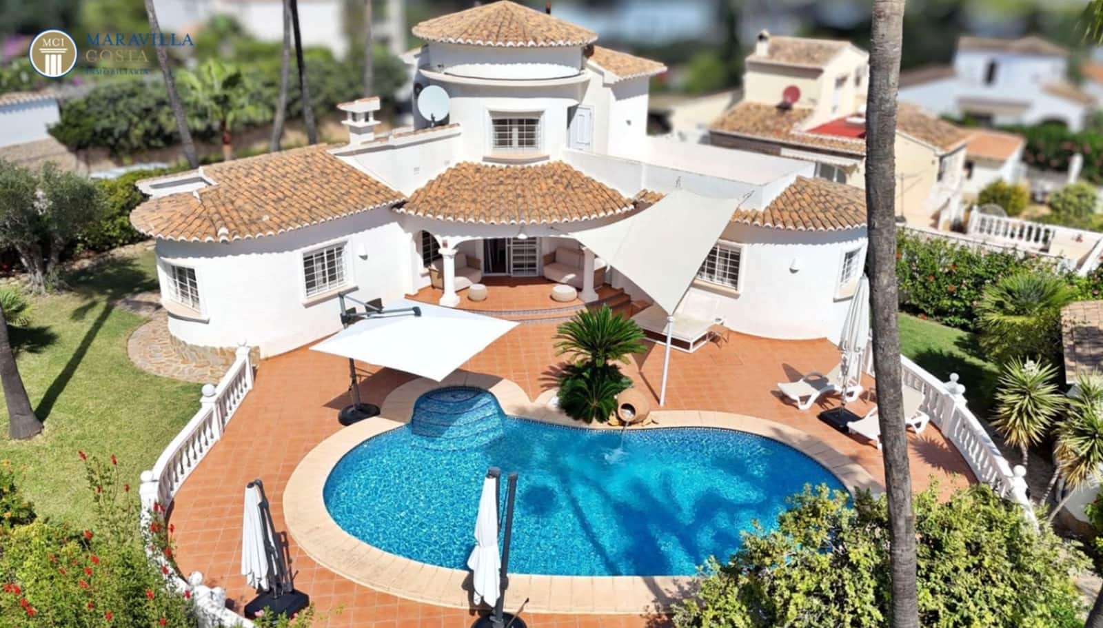 3 Zimmer Villa zu verkaufen in Adsubia mit Pool Garage - 789.000 € (Ref: 10033056)