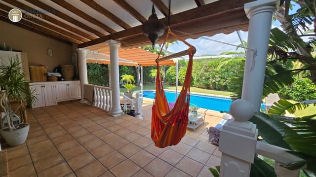 5 makuuhuone Huvila myytävänä paikassa Centro ciudad, Javea / Xàbia mukana uima-altaan 
autotalli - 1 275 000 € (Ref: 10034286)