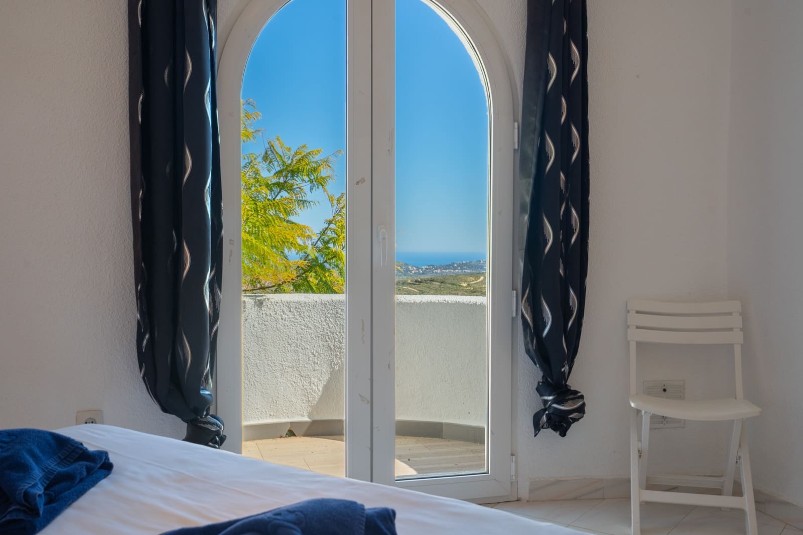 4 quarto Moradia para venda em Cumbre del Sol com piscina garagem - 860 000 € (Ref: 10034287)