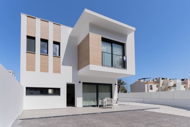 3 makuuhuone Huvila myytävänä paikassa El Montgó, Dénia mukana uima-altaan 
autotalli - 695 000 € (Ref: 10034290)