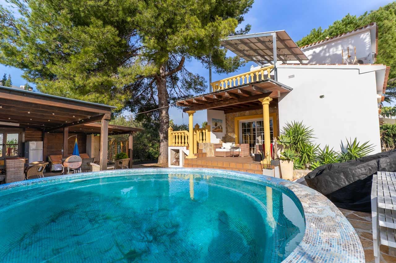 4 Zimmer Villa zu verkaufen in Denia mit Pool - 659.000 € (Ref: 10034291)