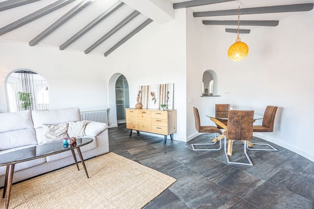 Chalet de 6 habitaciones en Canuta, Calpe / Calp en venta con piscina garaje - 845.000 € (Ref: 10034297)