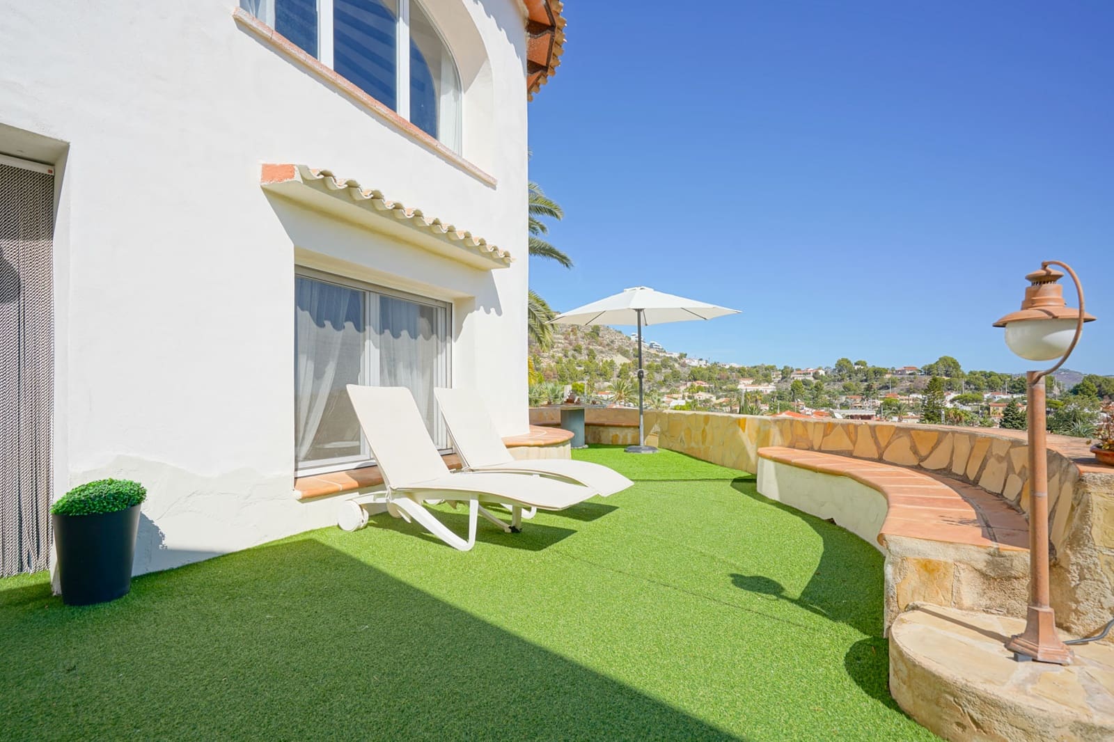 Chalet de 6 habitaciones en Calpe / Calp en venta con piscina garaje - 845.000 € (Ref: 10034297)