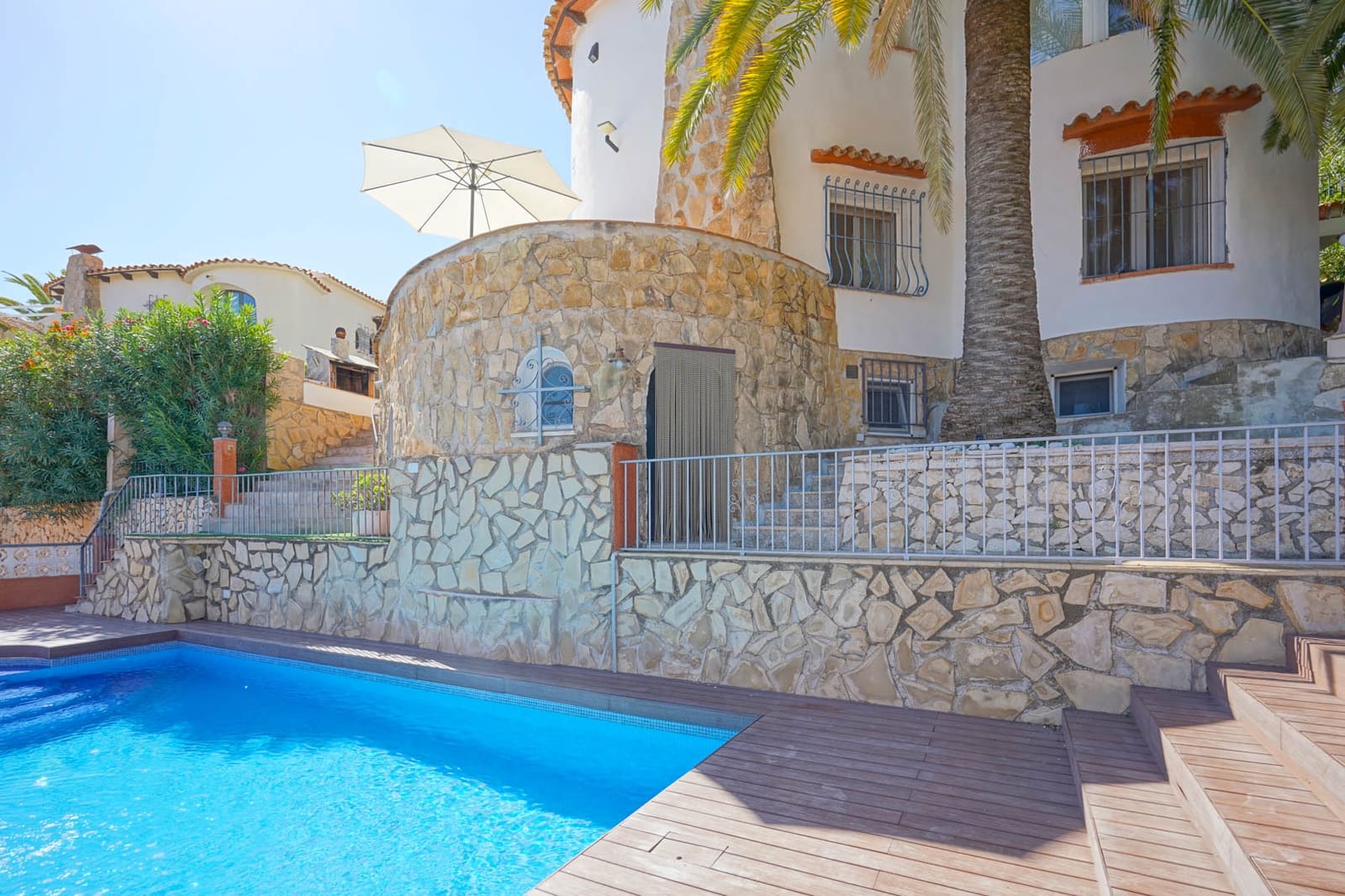 Chalet de 6 habitaciones en Calpe / Calp en venta con piscina garaje - 845.000 € (Ref: 10034297)