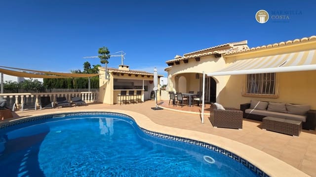 3 chambre Villa/Maison à vendre à Centro ciudad, Javea / Xàbia avec piscine garage - 745 000 € (Ref: 10062744)