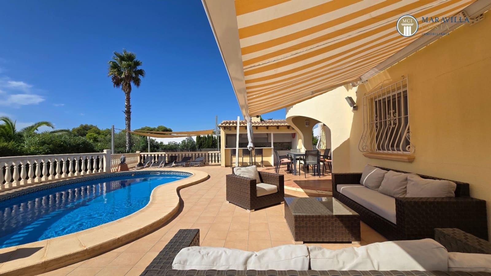 3 sypialnia Willa na sprzedaż w Javea / Xabia z basenem garażem - 745 000 € (Ref: 10062744)