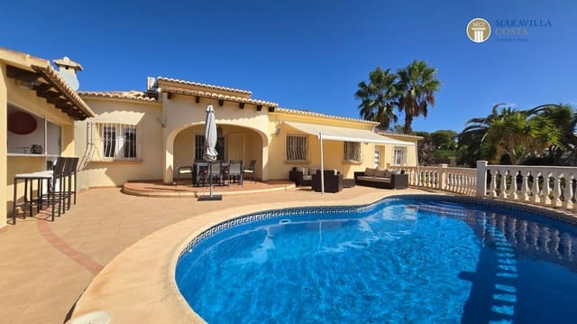 3 chambre Villa/Maison à vendre à Centro ciudad, Javea / Xàbia avec piscine garage - 745 000 € (Ref: 10062744)