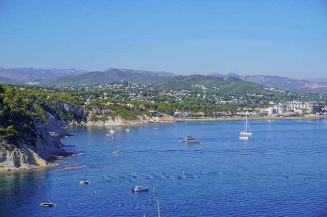 Chalet de 4 habitaciones en Javea / Xàbia en venta con piscina - 1.800.000 € (Ref: 10062746)