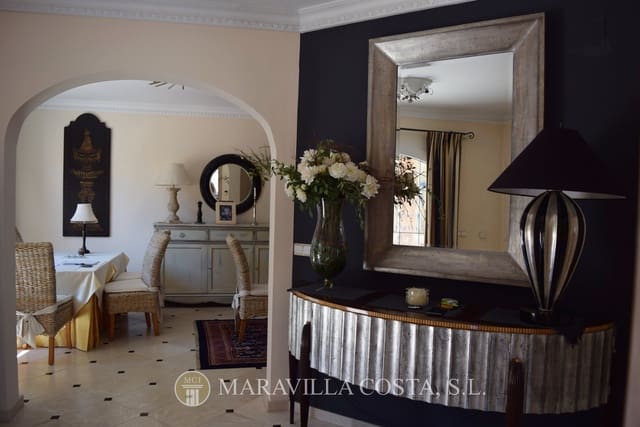 Chalet de 5 habitaciones en La Sella en venta con piscina garaje - 1.599.000 € (Ref: 4913499)