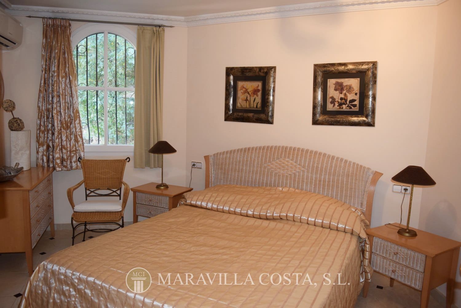 5 soveværelse Villa til salg i La Sella med swimmingpool garage - € 1.599.000 (Ref: 4913499)